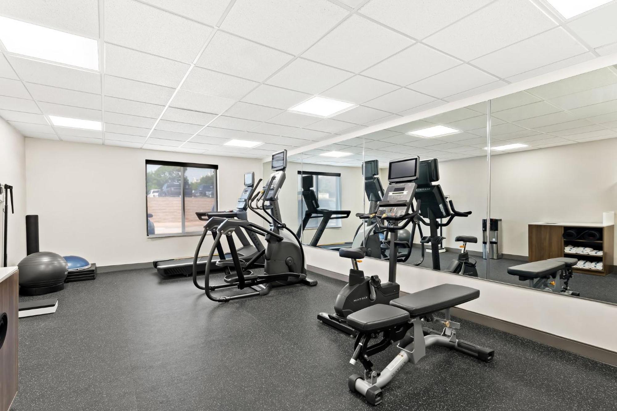 Holiday Inn Express & Suites Perry By Ihg Eksteriør billede