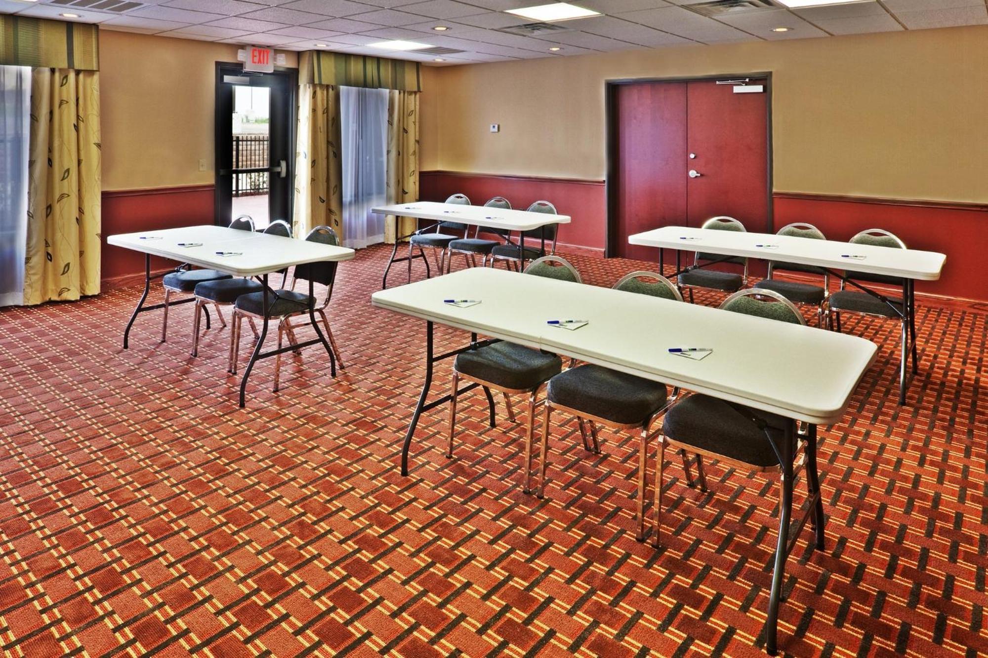 Holiday Inn Express & Suites Perry By Ihg Eksteriør billede